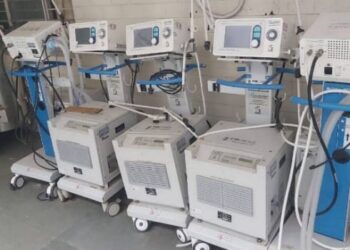 व्हेंटिलेटरबाबत खोटी माहिती पसरविल्याबद्दल जिल्हा शल्य चिकित्सकांची याचिका