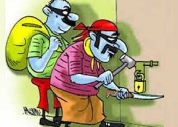 जळगावात दोन दुकाने फोडली ; पोलीसात गुन्हा दाखल