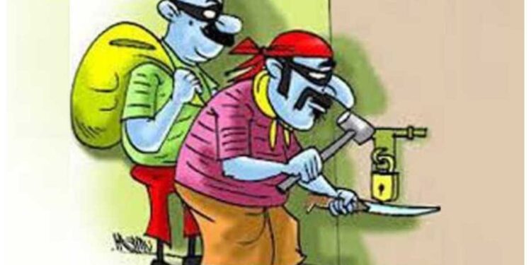 जळगावात दोन दुकाने फोडली ; पोलीसात गुन्हा दाखल