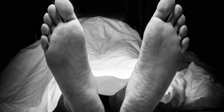 जळगावात कुजलेला मृतदेह आढळला