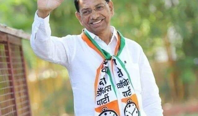 शिवसेनेच्या संभाव्य विभाजित मतांमुळे देवकरांना होणार फायदा ?