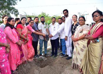 विवेकानंद नगर येथे शक्ती फाउंडेशनच्या संपर्क कार्यालय आवारात वृक्षरोपण