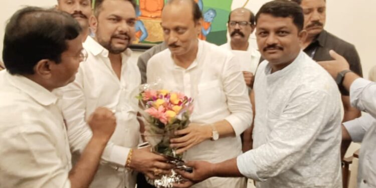 अभिषेक पाटील, अँड. कुणाल पवार अजित पवारांच्या गटात