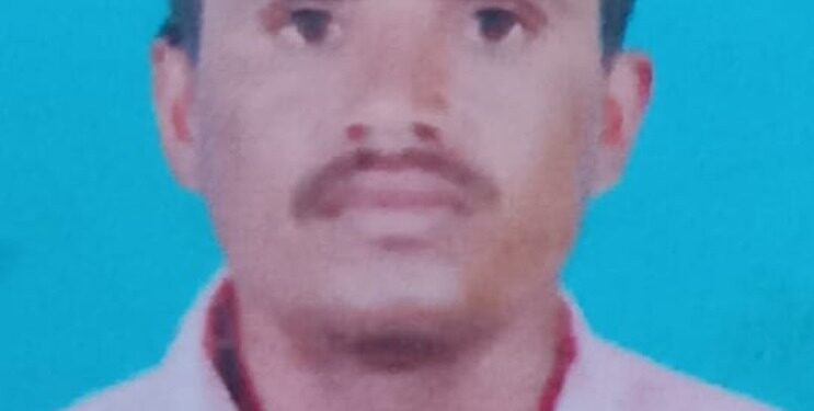 पुलावरून दुचाकी घसरल्याने प्रौढाचा मृत्यू