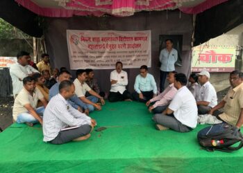 लेखी आश्वासनानंतर कामगार महासंघाचे आंदोलन तूर्तास स्थगित