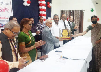 कृषीतुल्य व्यक्‍तीमत्व डॉ.एस.एम.पाटील परिवारातील सदस्यच असल्याचा सार्थ अभिमान – डॉ.उल्हास पाटील