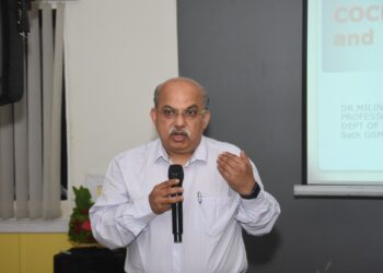 कॉक्लिअर इम्प्लांट शस्त्रक्रिया ठरते बालकांसाठी वरदान