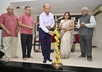 “शतायु मुकेश…” कार्यक्रमात अजरामर गीते सादर