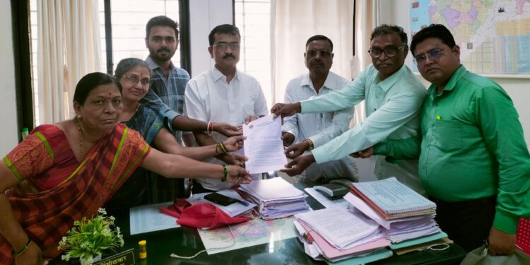 महाराष्ट्र अंनिस जामनेर शाखेतर्फे तहसीलदारांना निवेदन