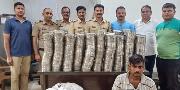 कंपनीत चोरी करणाऱ्या चोरट्यास पोलिसांनी केली अटक