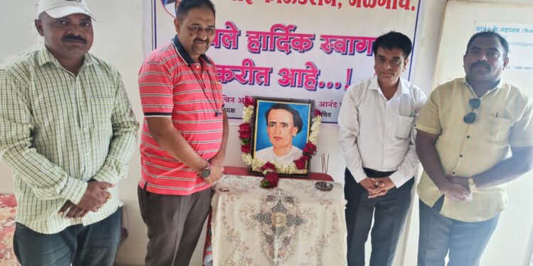 लोकशाहीर अण्णाभाऊ साठे जयंती साजरी