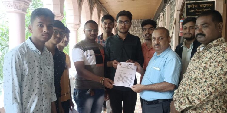 गोंडगाव घटनेतील आरोपीचा खटला फास्टट्रॅक कोर्टात चालवा