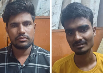 गुंडगिरी बोकाळली, घरात घुसून तोडफोड करीत दाम्पत्याला कोयत्याने मारहाण