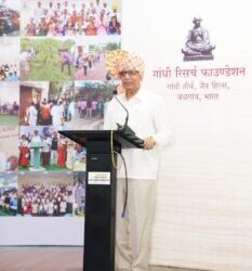 महात्मा गांधीजींचे नेतृत्व म्हणजे मानवी सभ्यतेचे भविष्य  – डॉ. के. बी. पाटील