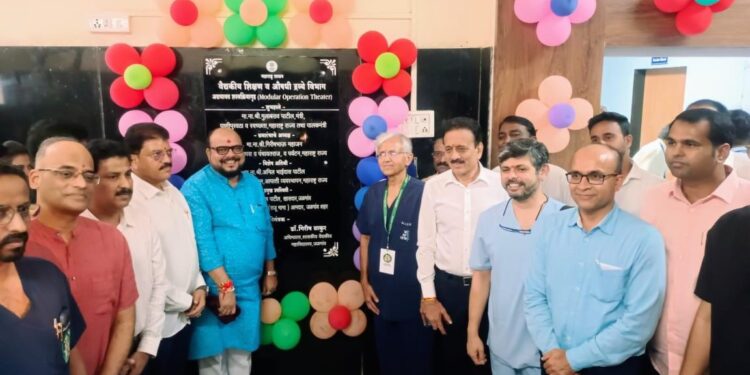 डॉ. भोजराज रुग्णांचे आधारवड – गिरीश महाजन ; सामान्य रुग्णालयात मदर मिल्क बँक स्थापणार – पालकमंत्र्यांची घोषणा