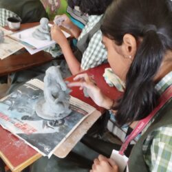 डॉ.उल्हास पाटील इंग्लिश मिडीयम स्कूल, भुसावळ येथे दहीहंडी उत्साहात