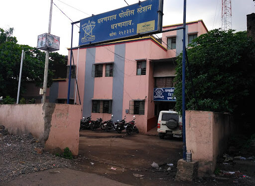 दरोडा टाकण्याच्या प्रयत्नात असणाऱ्या ५ दरोडेखोरांना अटक