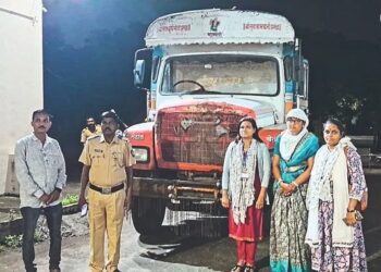 अवैध वाळू वाहतूक करणारे वाहन ताब्यात; जोगलखेडा-साकेगाव रस्त्यावर पथकाची कारवाई