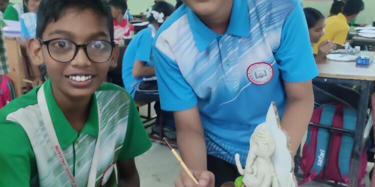 गोदावरी इंग्लिश मिडीयम स्कूलमध्ये गणपती बाप्पाच्या आगमनाची चाहूल