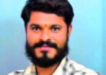 महामार्गावर उभ्या ट्रकला दुचाकीची धडक; तरुणाचा जागीच मृत्यू