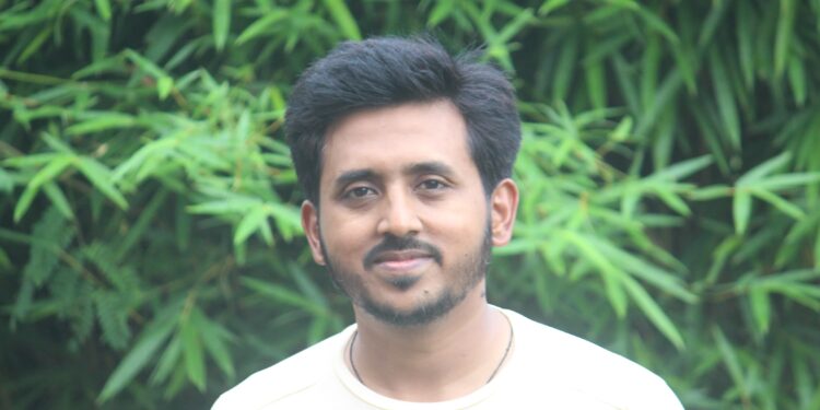 अतुल ठाकूर यांची अखिल भारतीय बॅडमिंटन स्पर्धेसाठी निवड