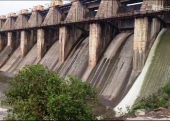एमआयडीसीमधील आस्थापनांसाठी गिरणा धरणातून सोडले १५०० क्युसेस पाणी
