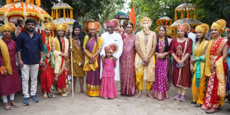 गोदावरी नर्सिंग महाविद्यालयाच्या गणपती विसर्जन मिरवूणकीत