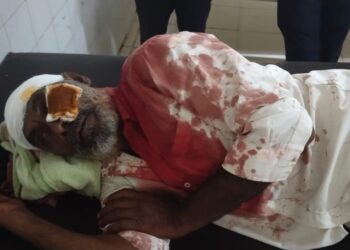 मिरवणुकीत नाचल्यावरून गावगुंडांची १० जणांना लाठ्याकाठ्यानी मारहाण, एक गंभीर