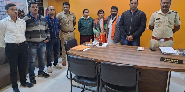 दरोडेखोरांनी पळवलेली तरुणी मध्यप्रदेशात सुखरूप मिळाली !