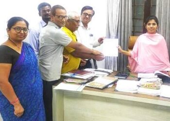 पंडित मिश्रा यांच्या असंवैधानिक वक्तव्यांवर निर्बंध घालावे