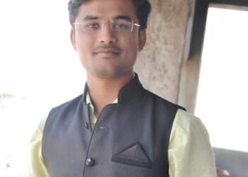 परधाडेच्या तंटामुक्ती समितीच्या अध्यक्षपदी प्रतिक महाजन