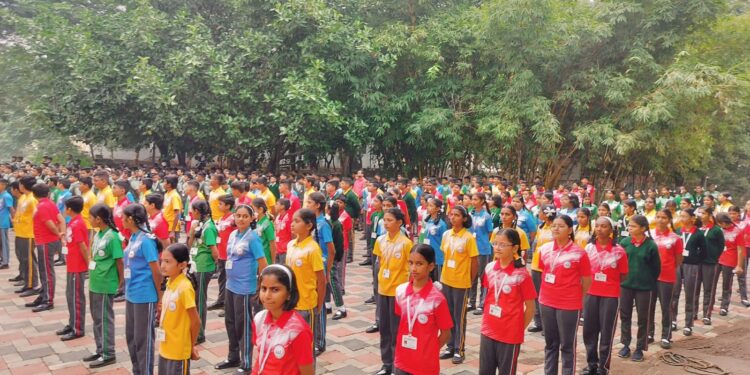 गोदावरी इंग्लिश मिडीयम स्कूलमध्ये संविधान दिनानिमित्‍त प्रश्नमंजूषा स्पर्धा उत्साहात