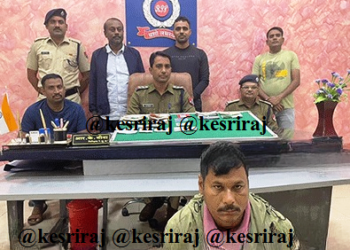 बंगलोर येथे दरोडा टाकून फरार होणाऱ्या दरोडेखोरास रावेरात शिताफीने अटक