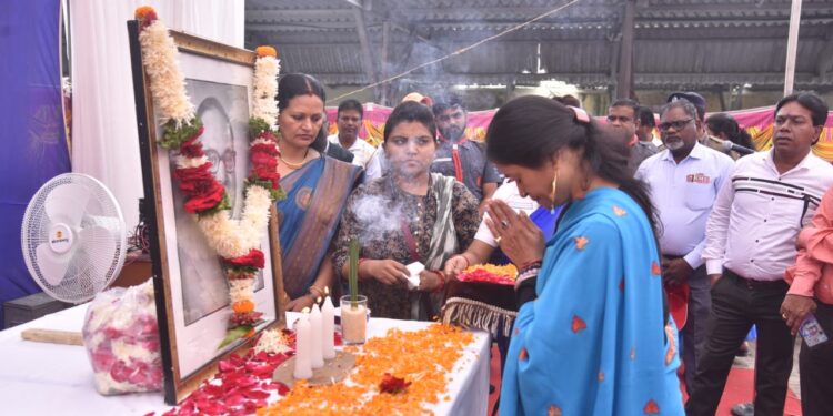 धरणगाव महाविद्यालयात “वंदन महामानवाला” कार्यक्रमाचे आयोजन