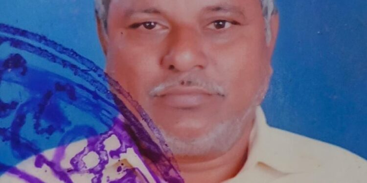 कर्जबाजारीपणाला कंटाळून शेतकऱ्याची गळफास घेवून आत्महत्या