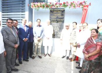 परिवाराला दिलेल्या संपन्नतेतून उतराई होण्यासाठी आरोग्यमंदिराची उभारणी – ॲड.नारायण लाठी