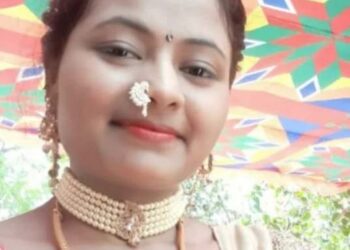 तरुणीची गळफास घेऊन आत्महत्या