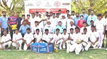 २१ वी जैन चॅलेंज चषक स्पर्धेत रुस्तोमजी इंटरनॅशनल स्कूल अंजिक्य आंतरशालेय १६ वर्षाखालील मुलांच्या क्रिकेट स्पर्धा