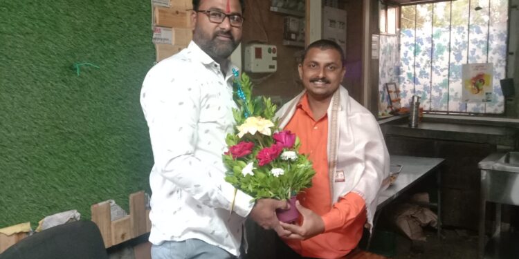 श्री संत सावता माळी युवक संघाच्या जिल्हाध्यक्षपदी रवींद्र माळी यांची निवड