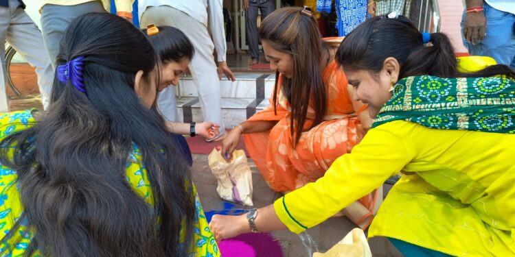 पंतप्रधान नरेंद्र मोदींच्या मंदिर स्वछता अभियानाला डॉ केतकी पाटील यांचा प्रतिसाद