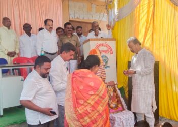 मांगलवाडी येथे कोळी समाजाच्या विविध प्रश्नांनसंदर्भात सभा