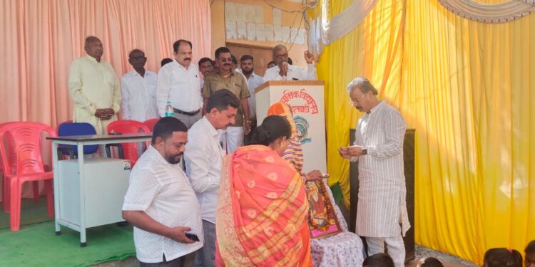 मांगलवाडी येथे कोळी समाजाच्या विविध प्रश्नांनसंदर्भात सभा