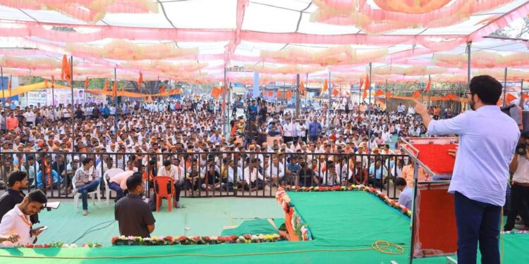 देश कृषिप्रधान, मात्र निर्दयी सरकार शेतकऱ्यांवर अन्याय करतेय