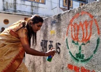 गोदावरी नर्सिंग महाविद्यालयाचा उपक्रम जागतिक कर्करोग दिनानिमीत्त जळगाव खुर्दत रॅली