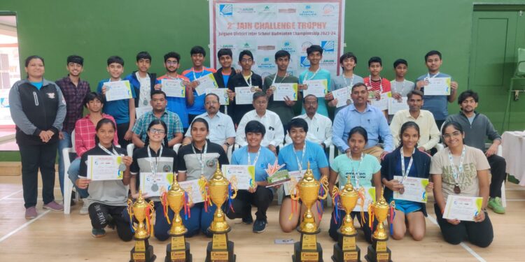 “जैन चैलेंज चषक” जळगाव जिल्हा आंतर शालेय (सांघिक) बॅडमिंटन स्पर्धेचे आयोजन