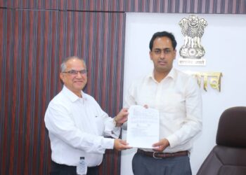 शासकीय लाभ घेणारे मधुमक्षिका पालन प्रकल्प गायब, सरकारी बैठकीत उघड