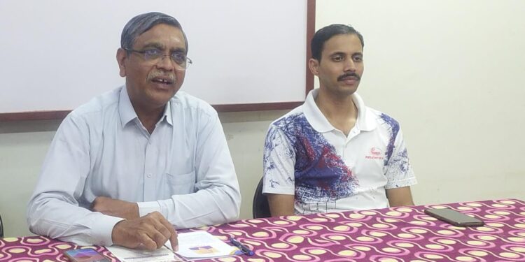 शिक्षणशास्त्र, शारीरिक शिक्षणशास्त्र महाविद्यालयाचे “व. पु.होले महाविद्यालय” नामकरण गुरुवारी