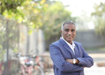 माजी खा. डॉ. उल्हास पाटील यांच्या वाढदिवसानिमीत्‍त  पंधरवाडा आरोग्य शिबिर व कमलदृष्टी अभियान