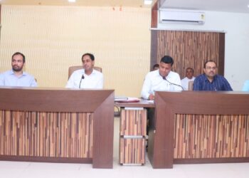 विहित मुदतीत शासकीय कामे अपूर्ण राहिल्यास  ठेकेदार काळ्या यादीत