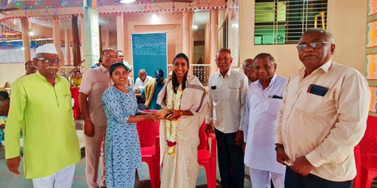 रोझोदा यात्रेत डॉक्टर केतकी पाटील सहभागी